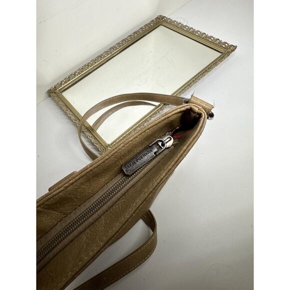 Montana West Tooled Studded Crossbody/Wristlet Bag buckle western boho cowboy - Picture 6 of 10